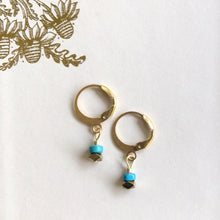 Charger l'image dans la galerie, B.O mini boucle dormeuse doré et perle turquoise