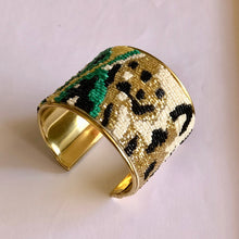 Charger l'image dans la galerie, bracelet manchette tissage perles plusieurs couleurs et laiton doré