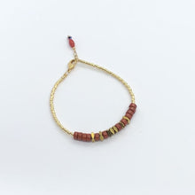 Charger l&#39;image dans la galerie, Bracelet Surfeur des Villes - Bracelet de perles miyuki or, jaspe terracota et hématites or.  
